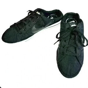 NIKE 
Court Legacy Mules gently worn just once these are beautiful, shoes 11.5